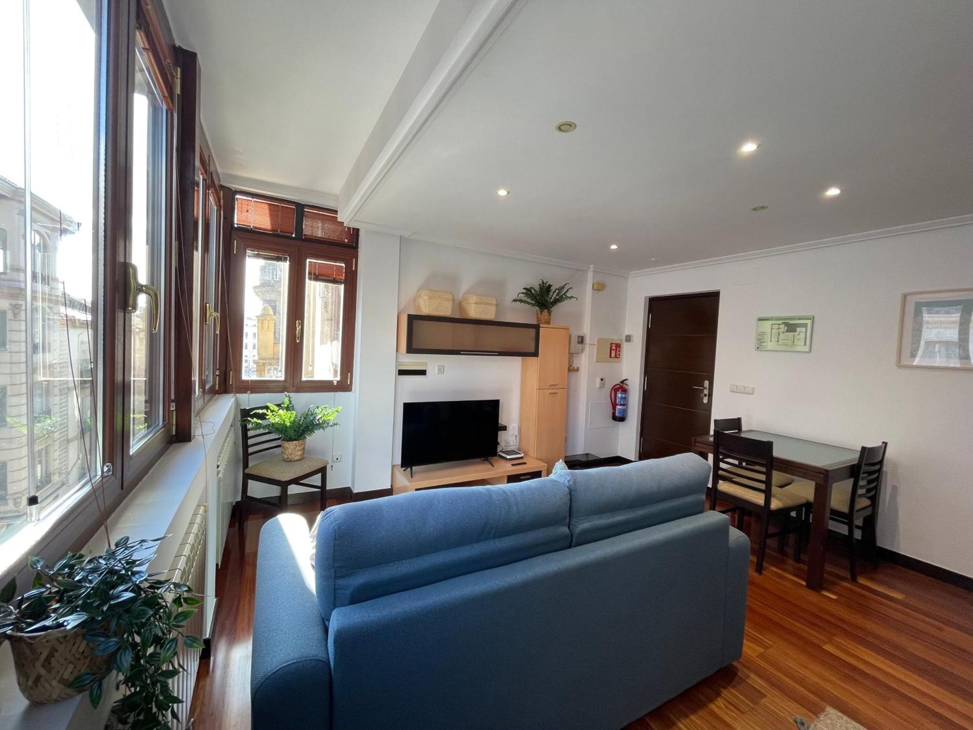 Atuaire Home Vivienda A Luminosa Parking Incluido En Plena Calle Comercial Burgo 외부 사진