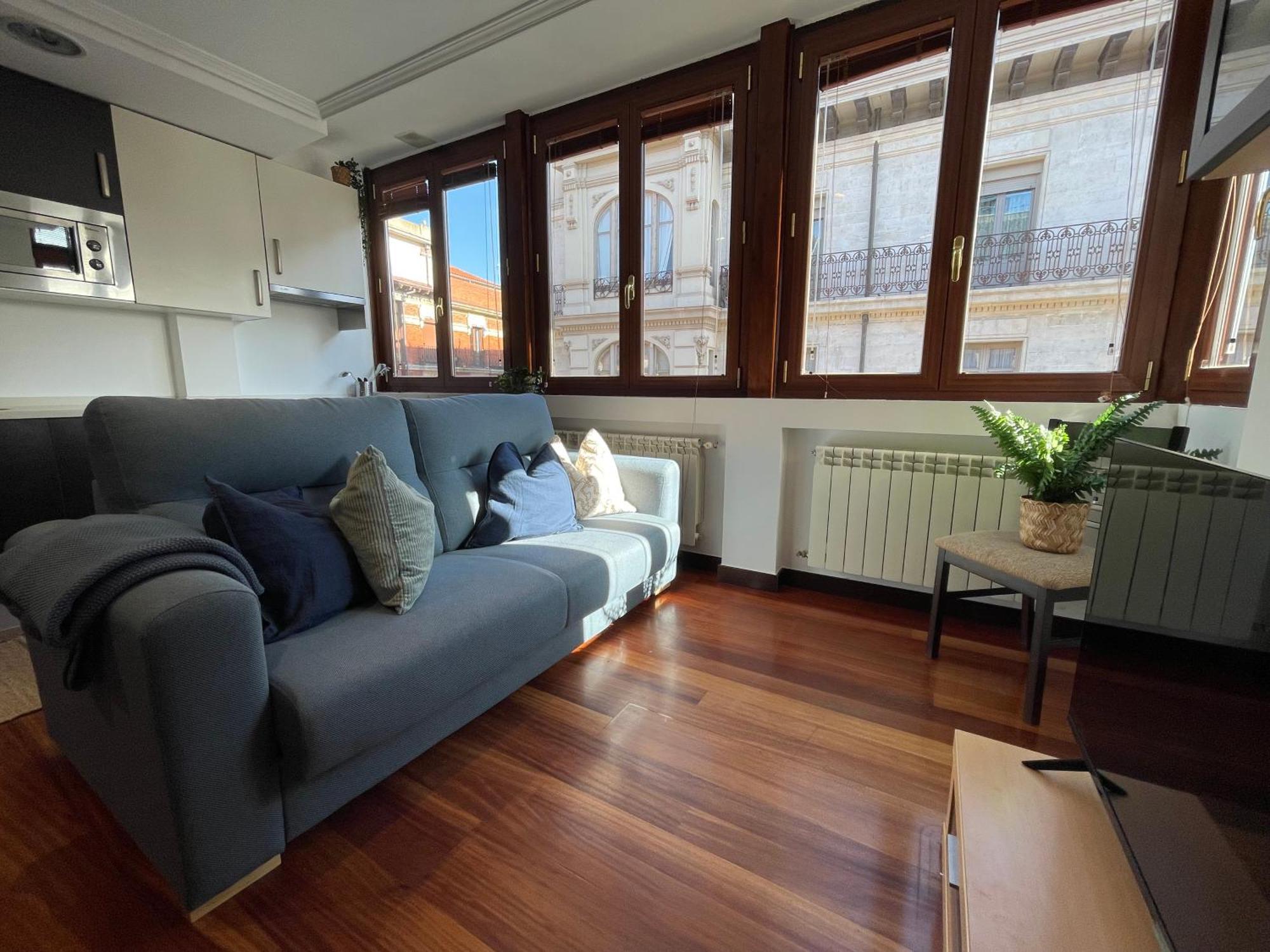 Atuaire Home Vivienda A Luminosa Parking Incluido En Plena Calle Comercial Burgo 외부 사진